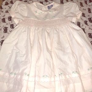 CARRIAGE BOUTIQUES baby pink smock